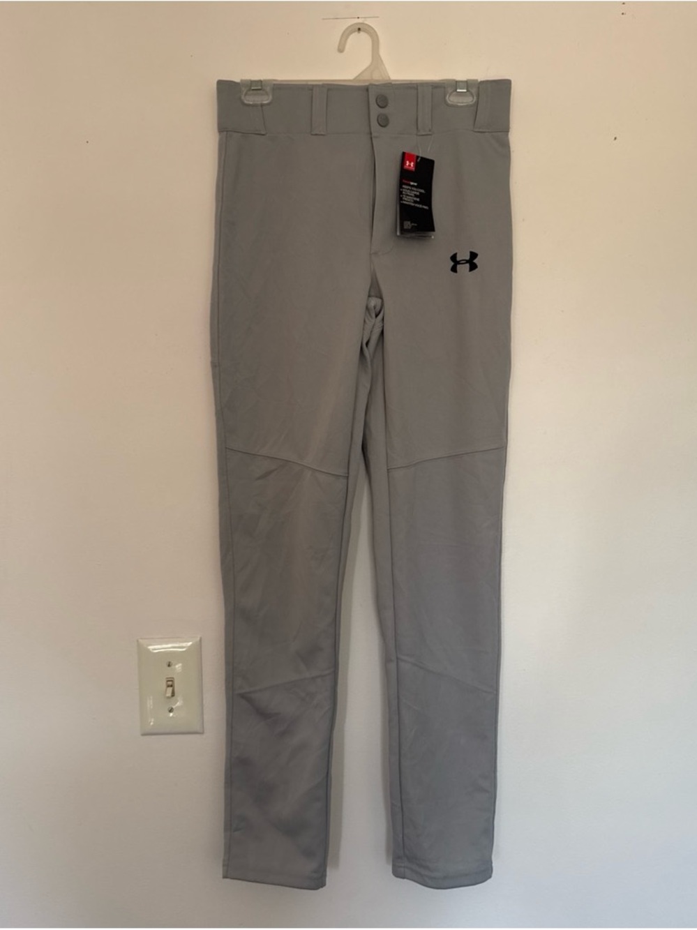 Under Armour Men's Light Gray Athletic Baseball Joggers